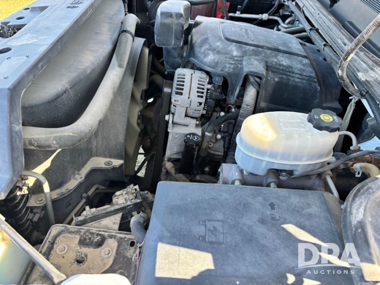 2013-chevrolet-3500hd-image-54