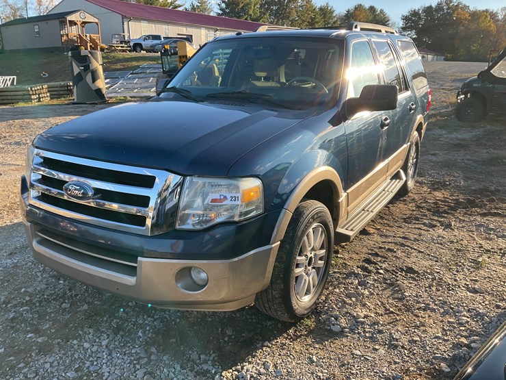 2014-ford-expedition-image-1