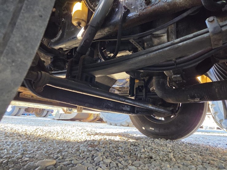 2007-peterbilt-386-image-46