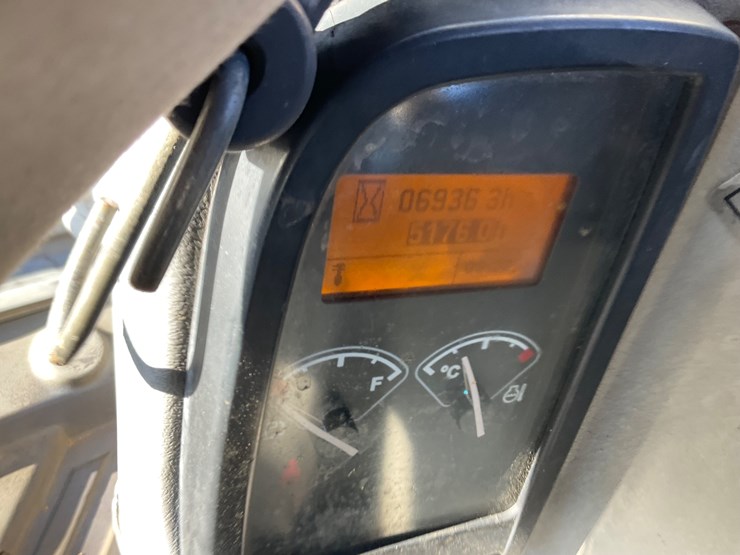 2012-volvo-ec55c-image-9