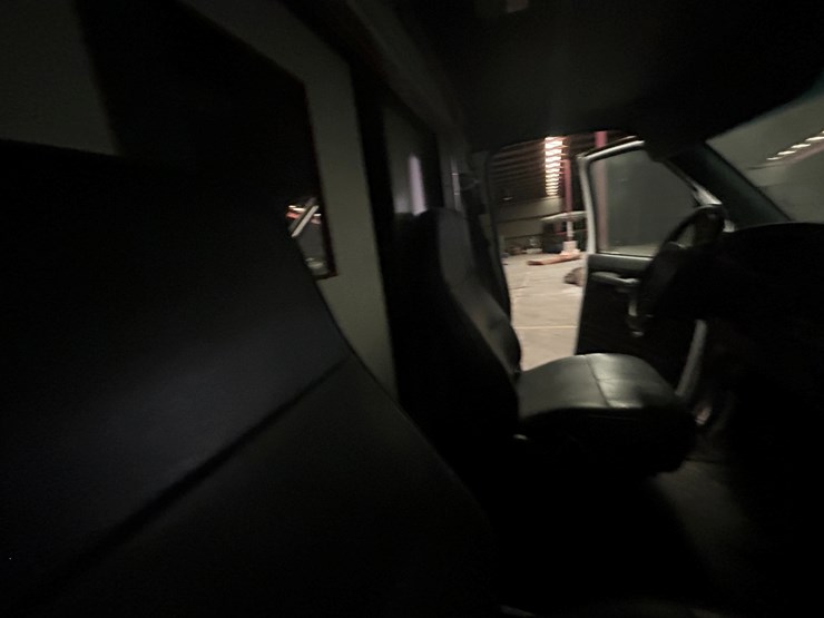 1992-ford-e350-image-36