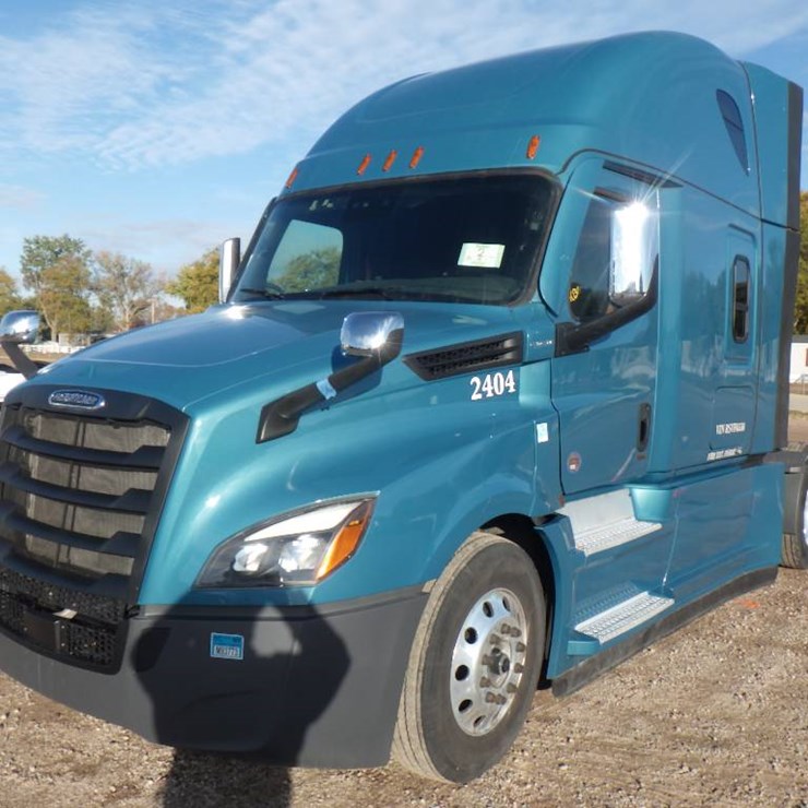 2024 FREIGHTLINER CASCADIA 126