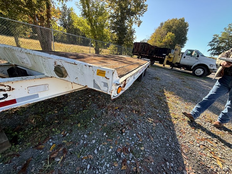 #22588-•-trial-king-19'-trailer-image-18