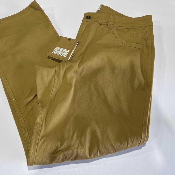 #23572 • Unused Avery XLT Khakis