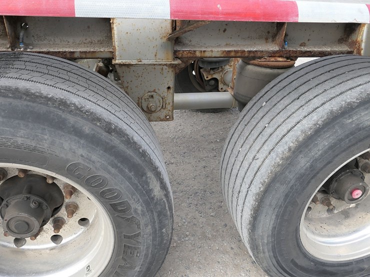 2019-gallegos-7300g-tandem-pneumatic-bulk-trailer,-sn:3dg1n4257kg000717,-no-image-15