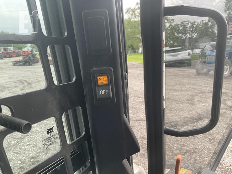 2021-bobcat-t870-image-23