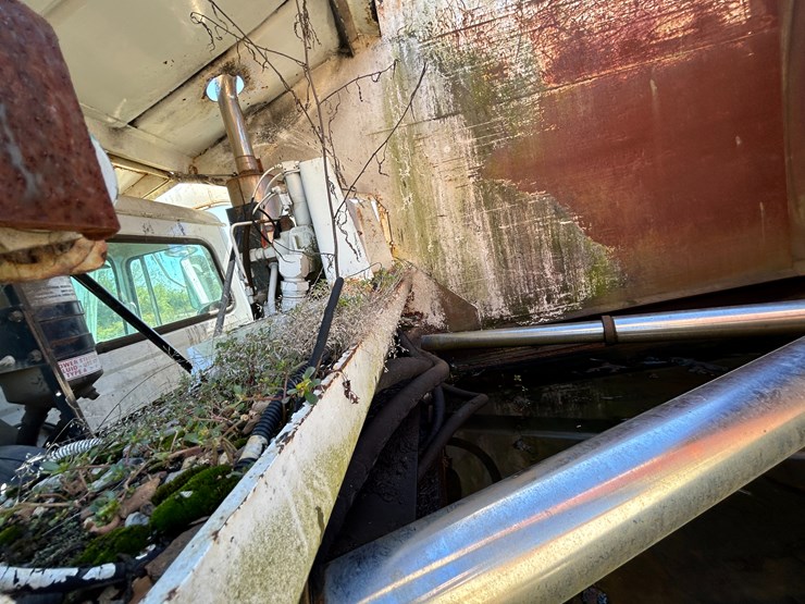 #22560-•-inop-2004-auto-car-t/a-daycab-garbage-truck-5vcdc6ce54h200305-image-18