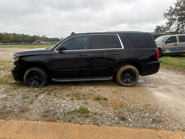 2015-chevrolet-tahoe-image-7
