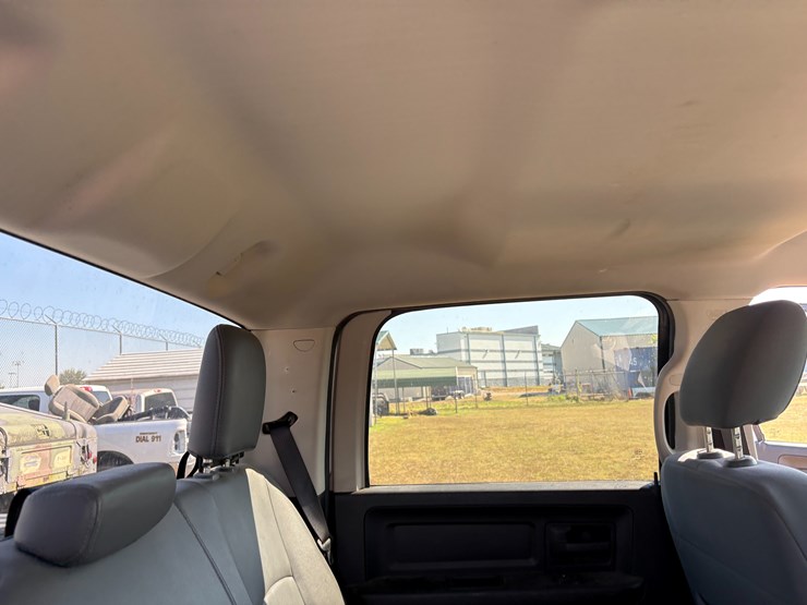 2017-dodge-1500-image-22