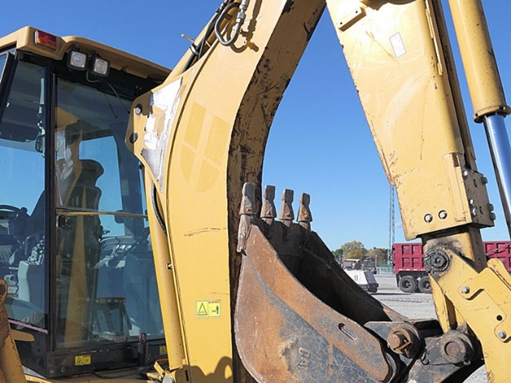 2006-caterpillar-420d-image-12