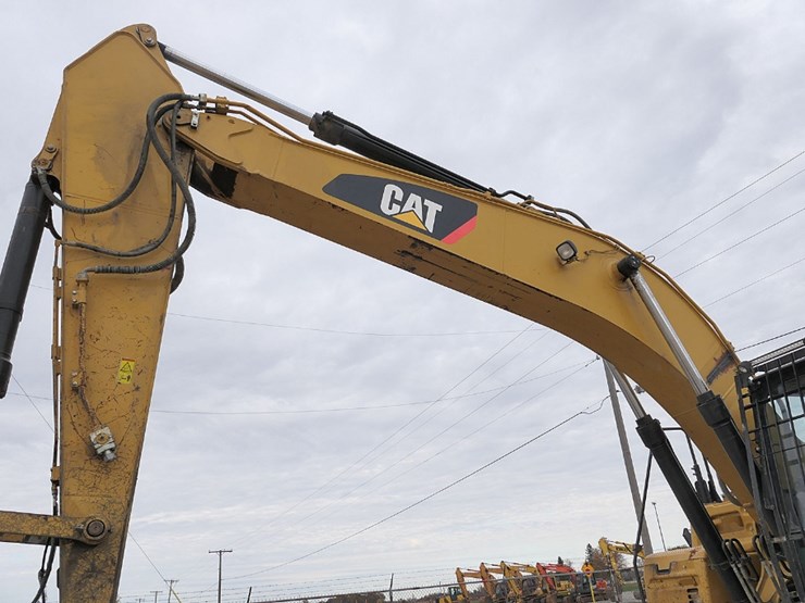 2015-caterpillar-329fl-image-16