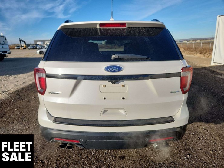 2018-ford-explorer-image-6