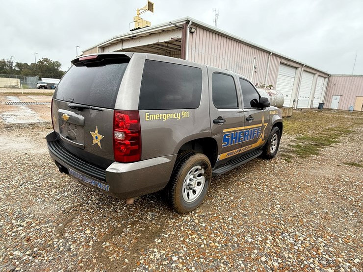 2014-chevrolet-tahoe-image-3