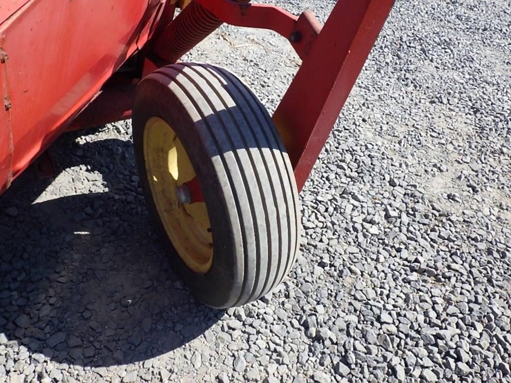 new-holland-477-image-18