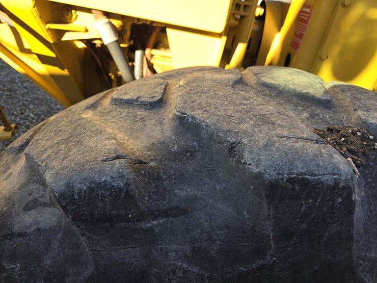 caterpillar-140-image-75