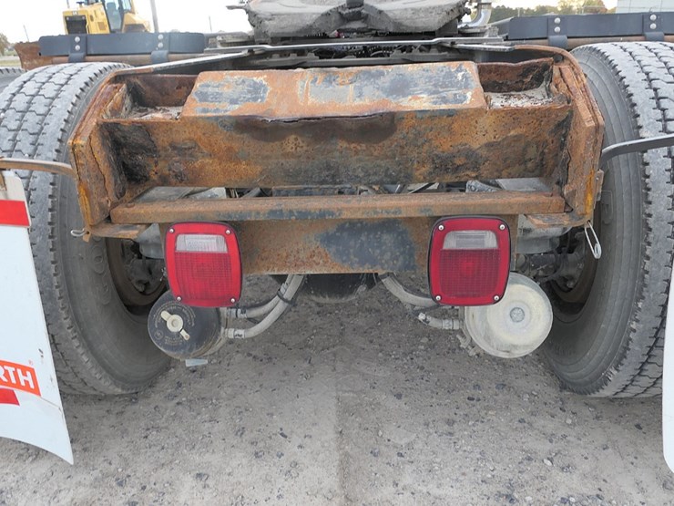 2006-kenworth-t800b-image-16