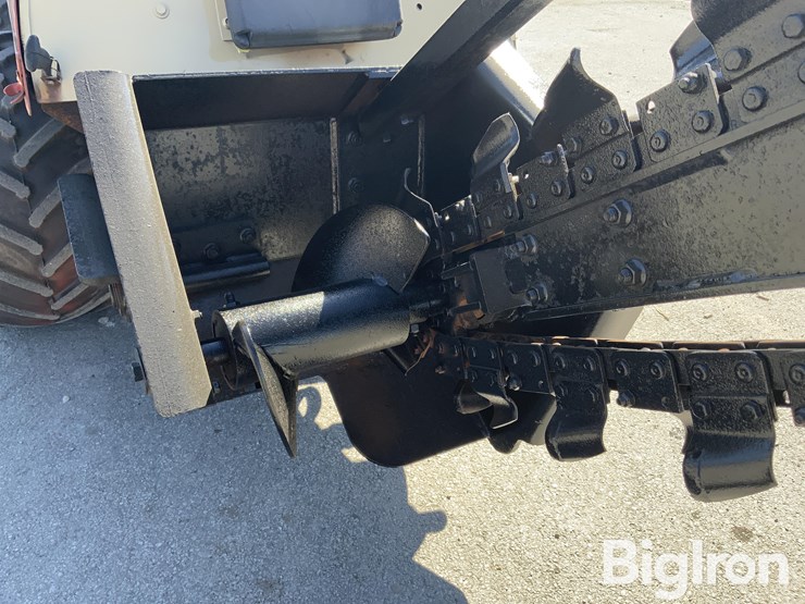 2000-ditch-witch-410sxd-image-14