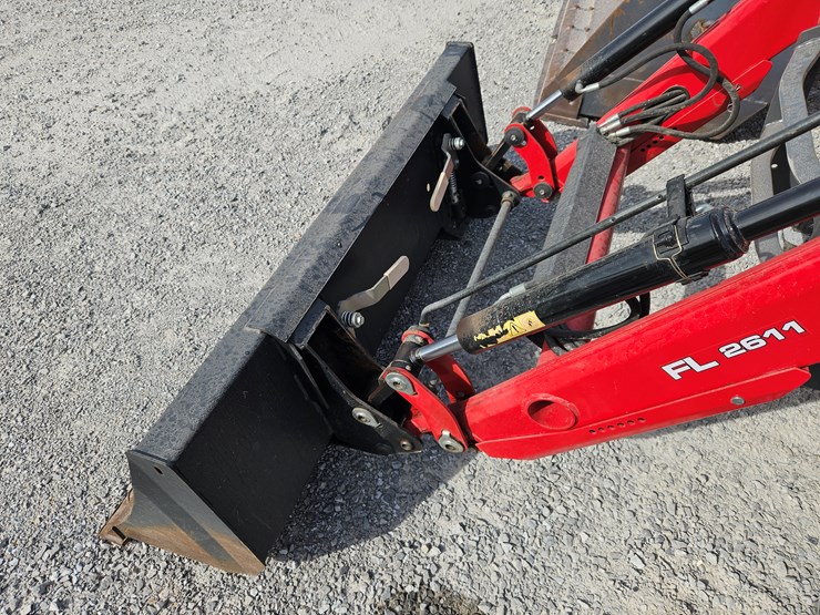 2021-massey-ferguson-1835m-image-5