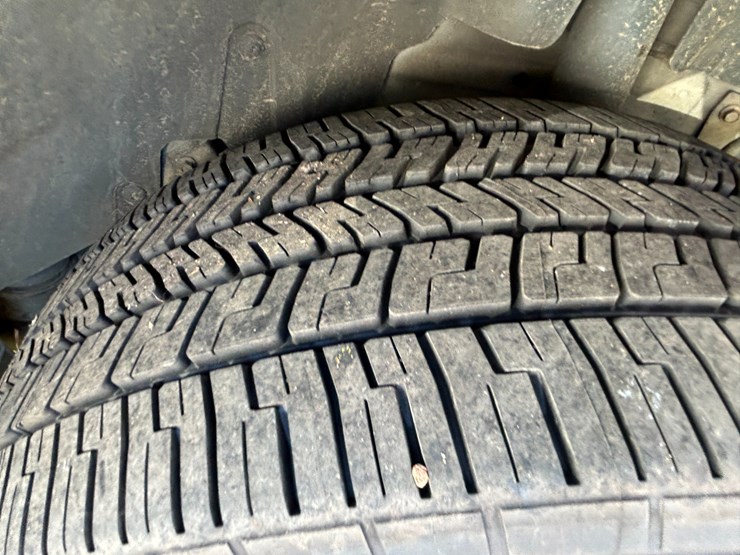 2013-ford-explorer-image-11