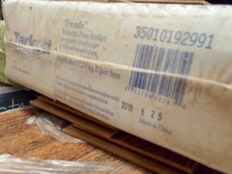 12+-boxes-wood-look-laminate-flooring-image-2