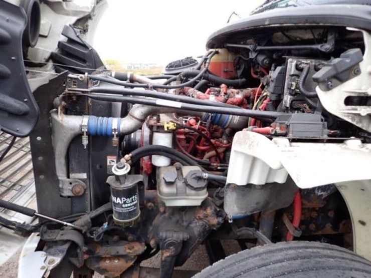 inoperable-2010-freightliner-m2106-business-class-image-21