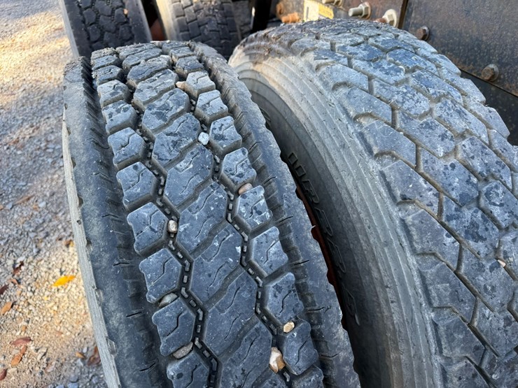 1995-mack-ch613-image-6