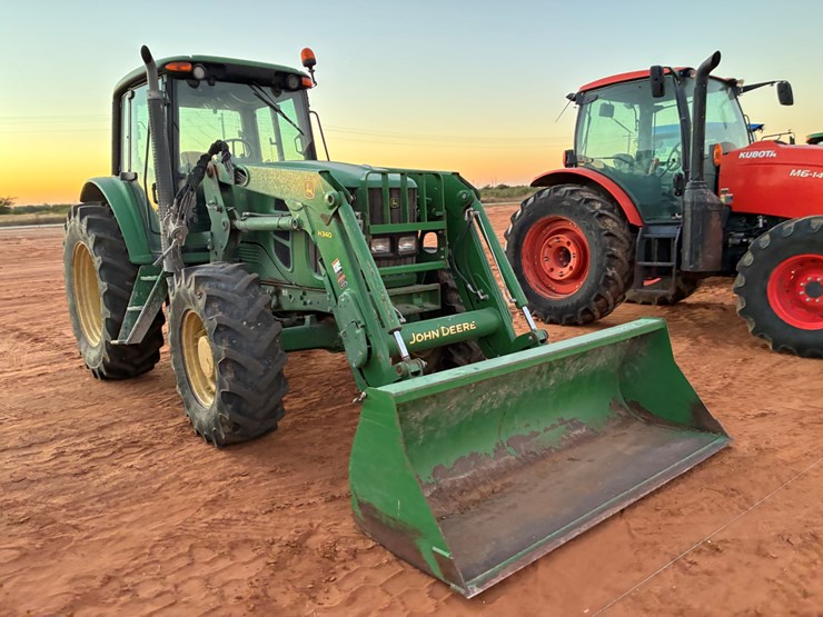 2013-john-deere-7130-image-2