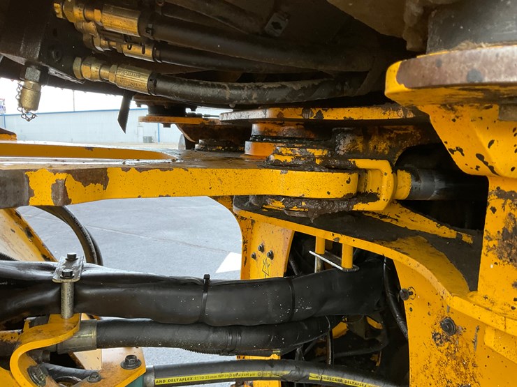 2011-volvo-l60f-image-18