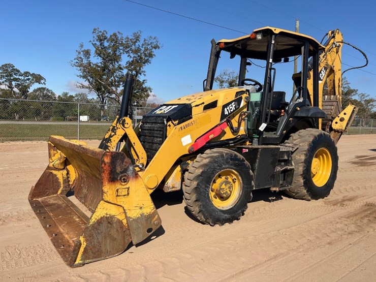 2015-caterpillar-415f2-image-8