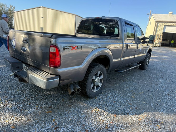 2011-ford-f250-image-3