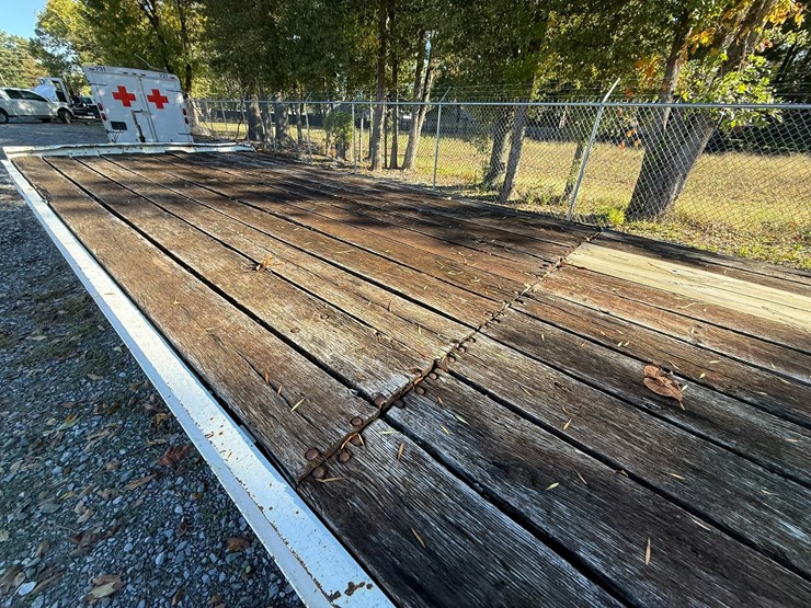 #22588-•-trial-king-19'-trailer-image-25