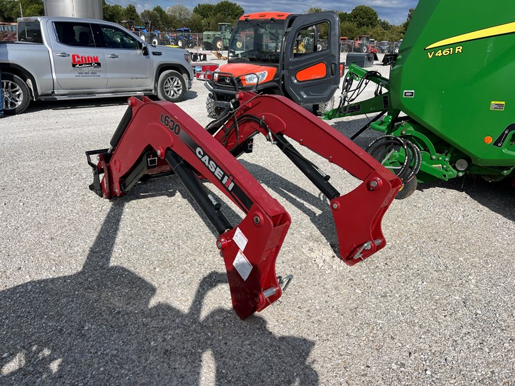 case-ih-l630-image-3