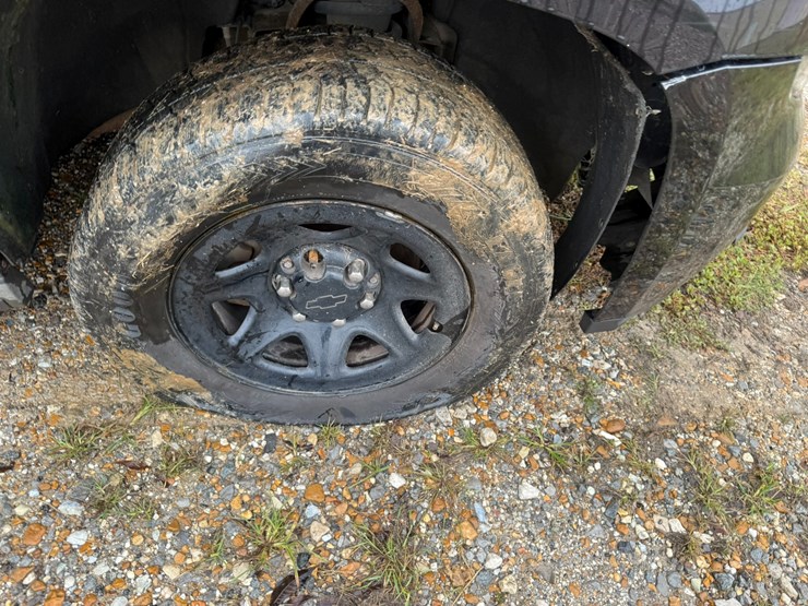 2015-chevrolet-tahoe-image-9