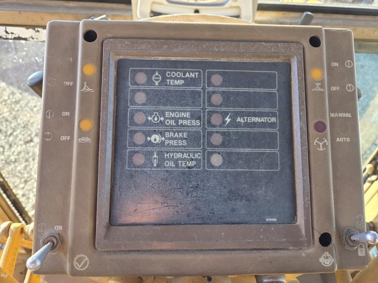 caterpillar-140-image-59