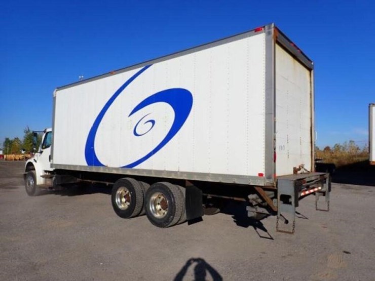 2014-freightliner-business-class-m2-106-image-7