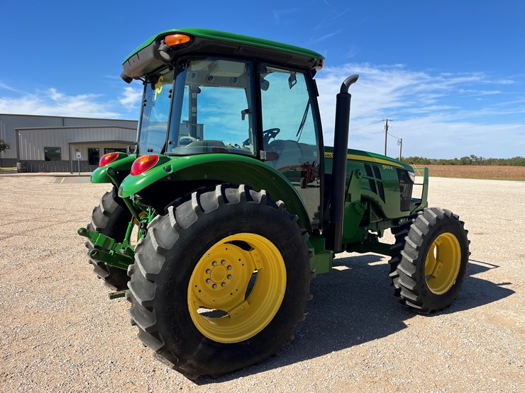 2020-john-deere-5100e-image-7