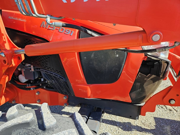 2019-kubota-m5-091-image-22