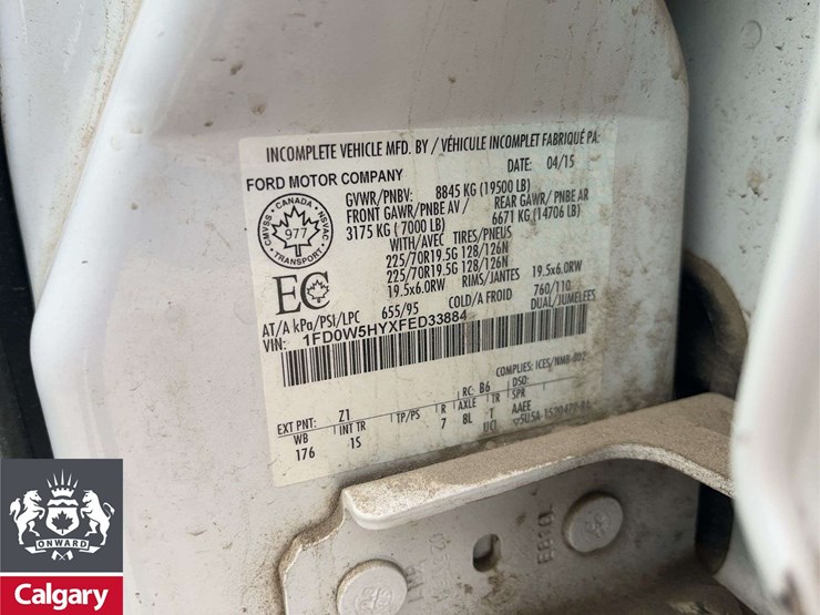 2015-ford-f550-image-21