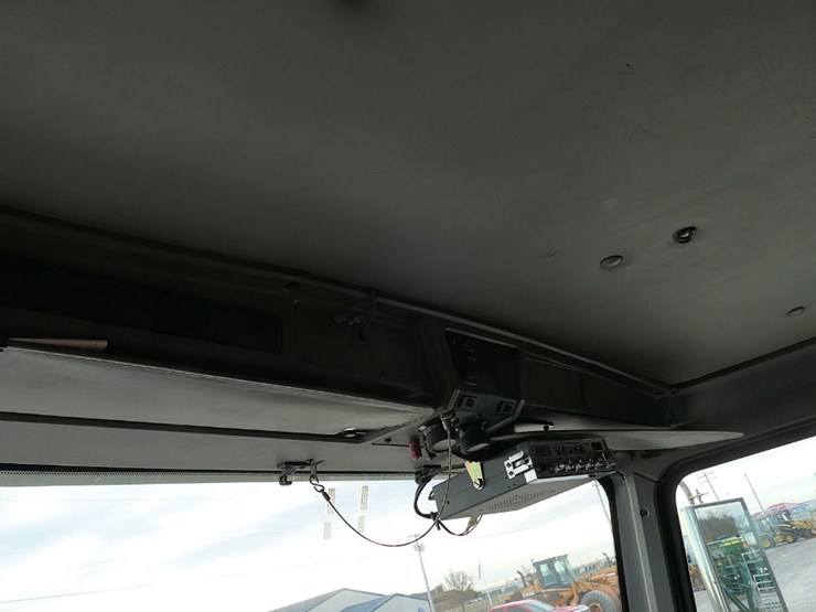 2006-kenworth-t800b-image-43