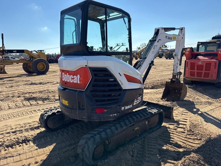 2020-bobcat-e35-image-4