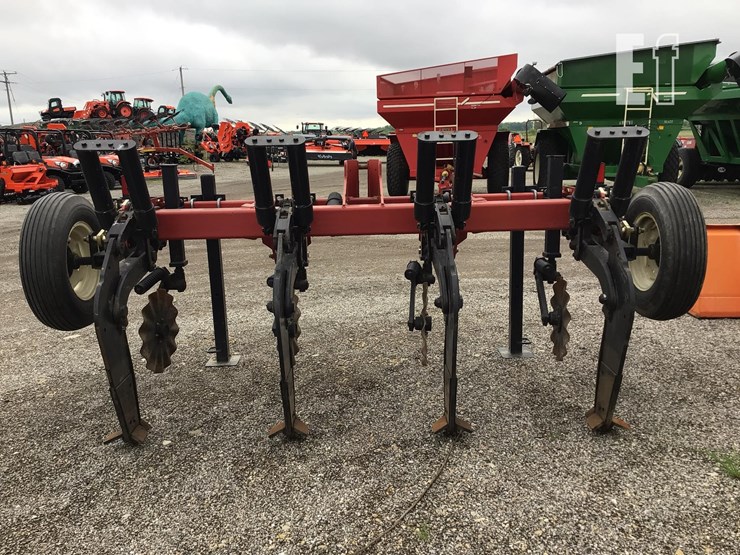 unverferth-zonebuilder-130-image-6