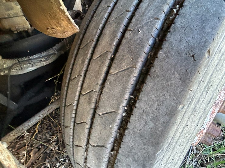 #22560-•-inop-2004-auto-car-t/a-daycab-garbage-truck-5vcdc6ce54h200305-image-12