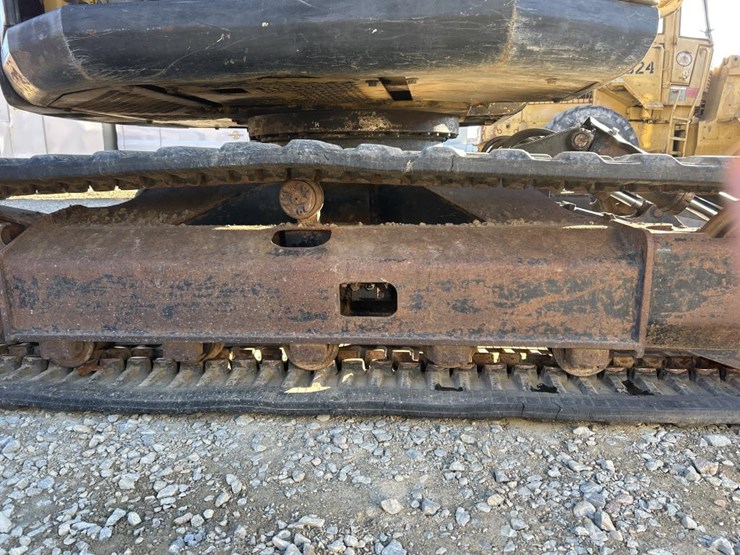 caterpillar-307-image-80