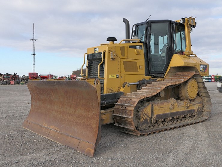 2015-caterpillar-d6n-xl-image-1