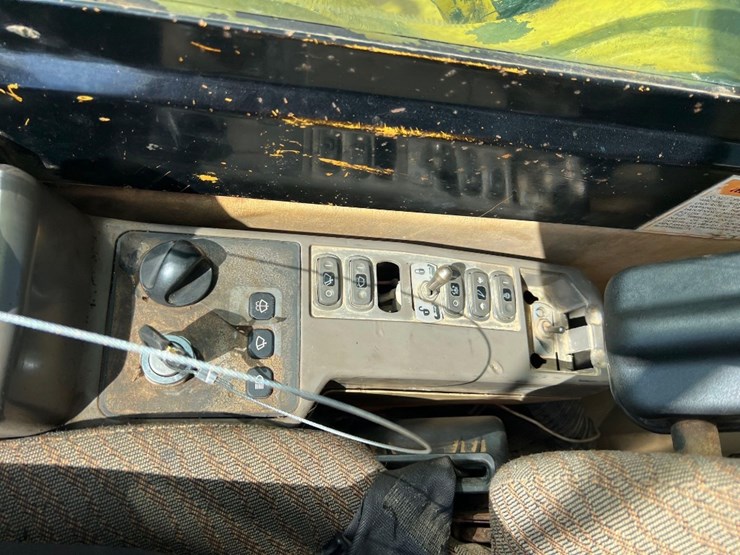 2000-caterpillar-322bl-image-39