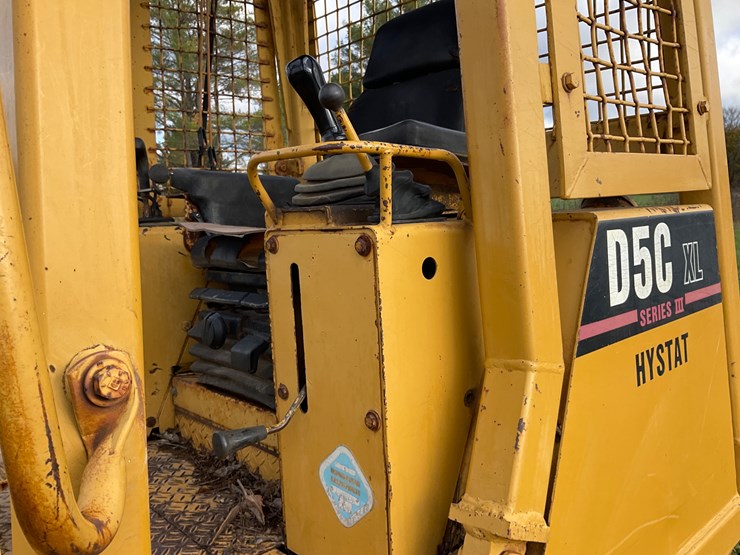 caterpillar-d5c-xl-image-17