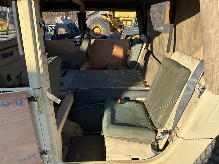 #5036-•-hummer-hmmwv-image-47