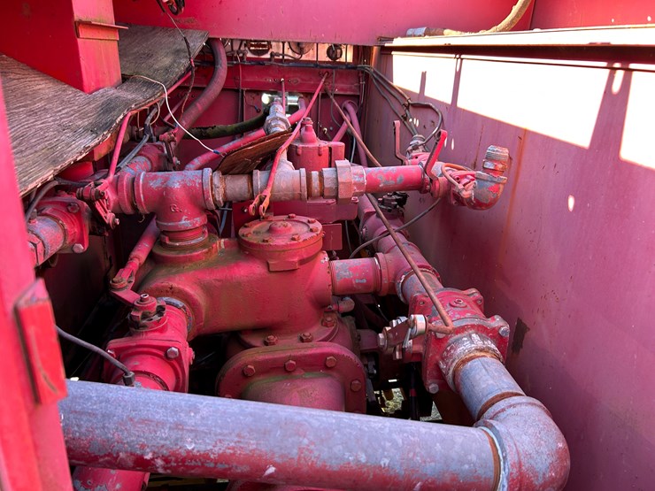 #22559-•-inop-1971-international-harvester-1800-s/a-daycab-fire-truck-vin:-416080g411147-image-19