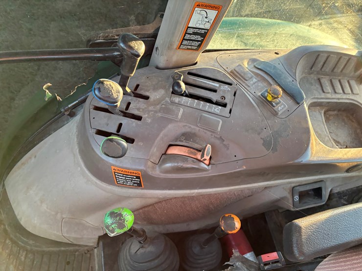 2017-john-deere-6115d-image-14