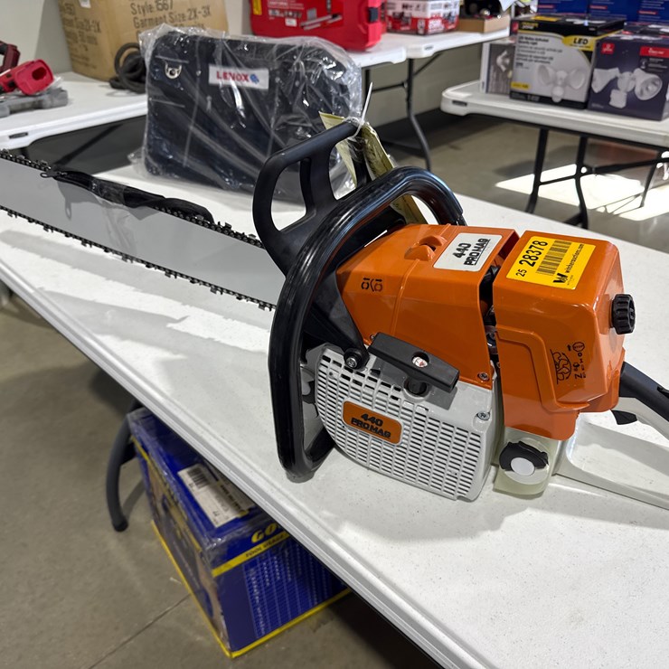 #28378 • Unused Pro Mag 440 28" Commercial Chainsaw